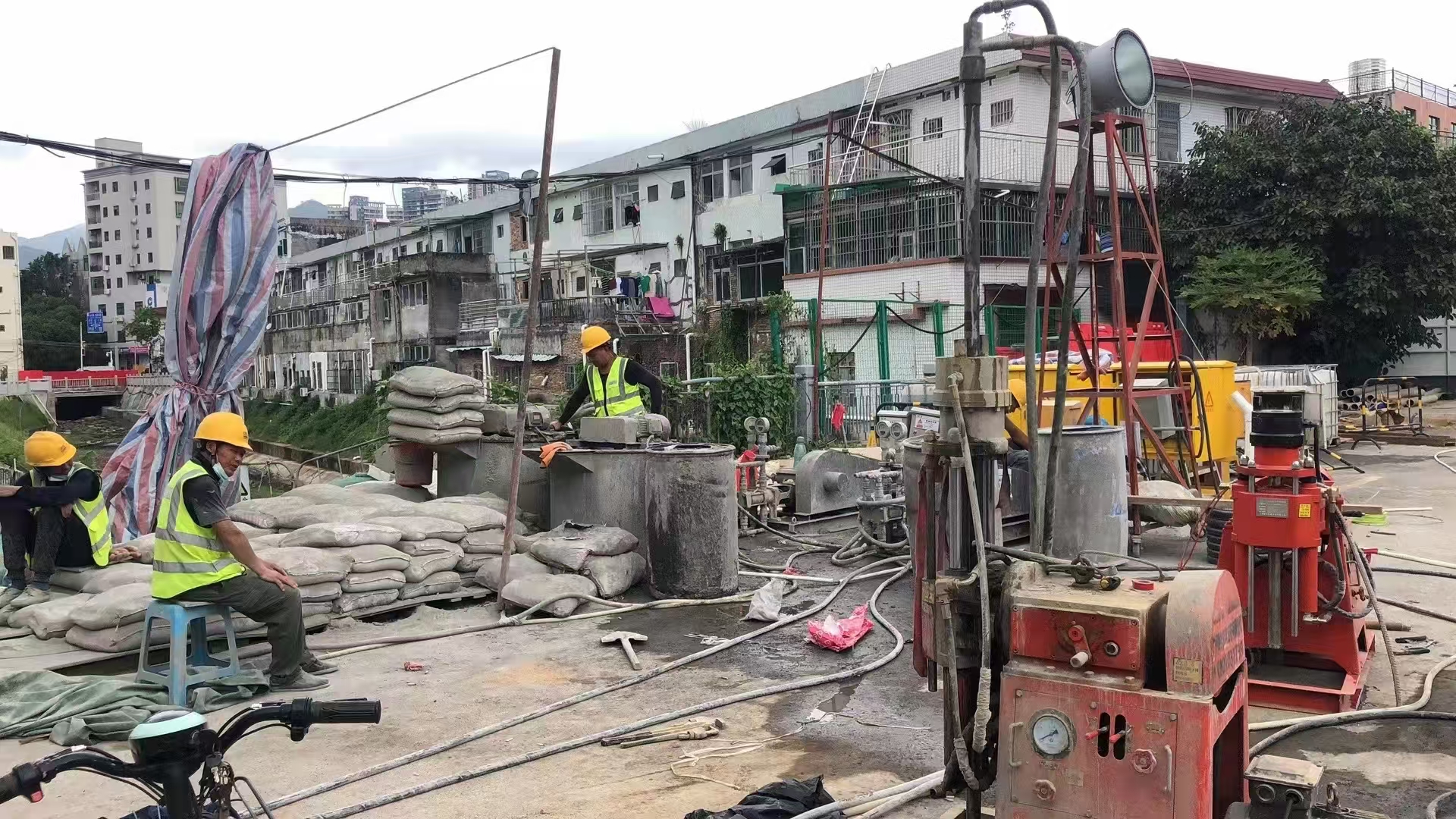 沉湖管委会房屋地基下沉有什么现象